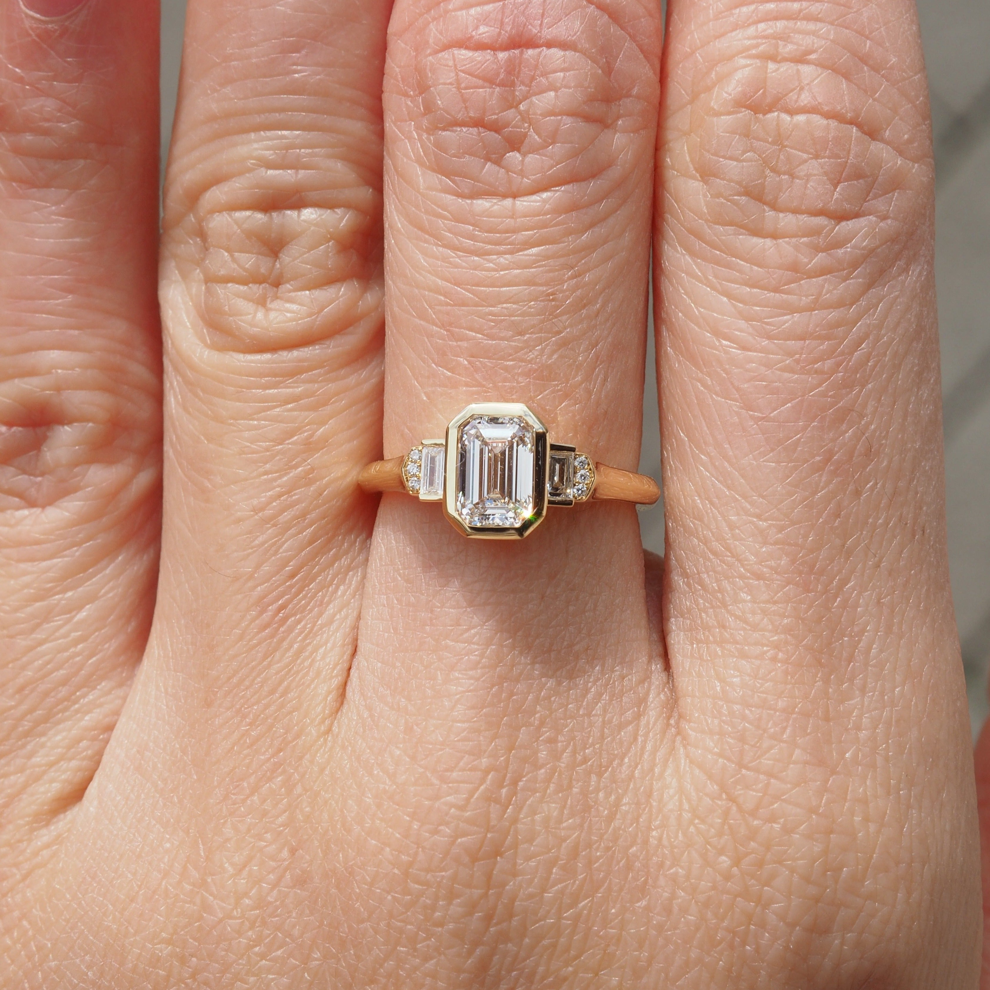 LUCIA ENGAGEMENT RING  LAB GROWN 1 CT.